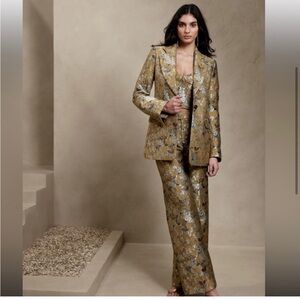 NWT Banana Republic Brocade floral suit gold. Jacket sz 8, pants sz 10